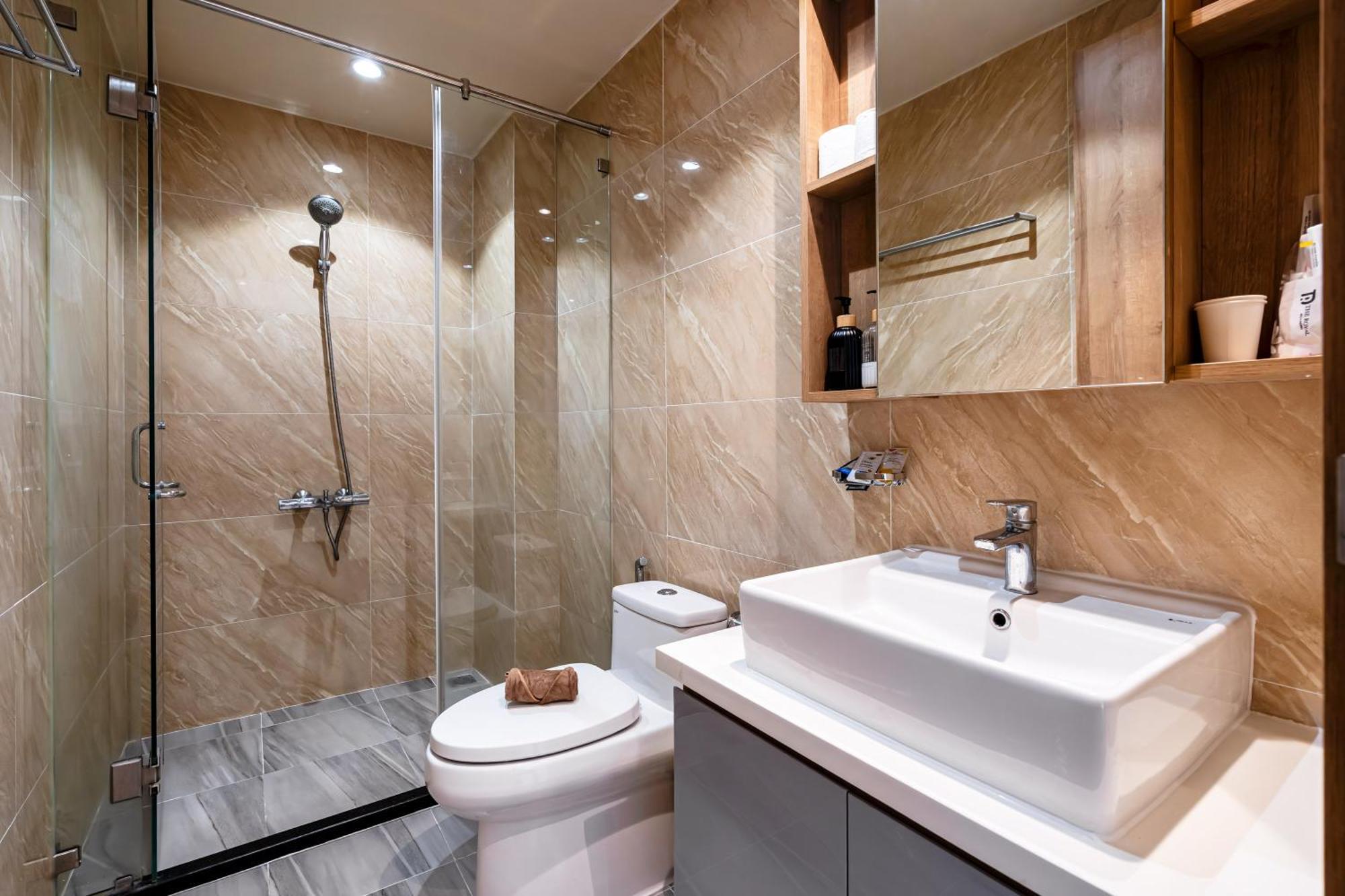 Hotel The Royal Healing - Phu My Hung 2*